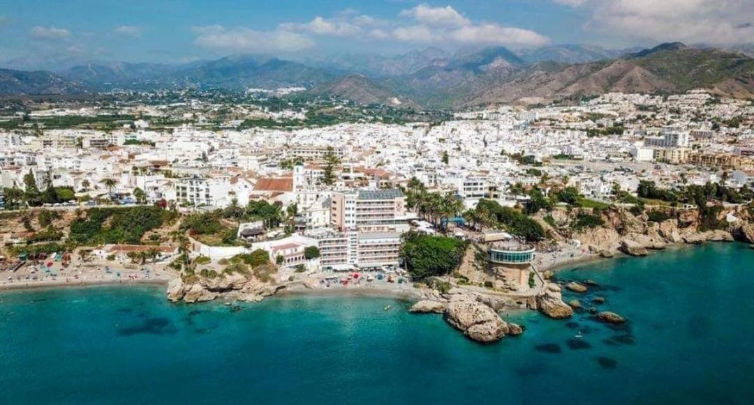 Piso Acogedor Cerca De La Playa Torrecilla Nerja